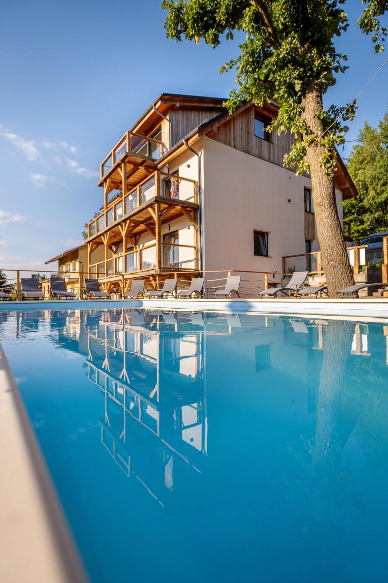 Apartamenty Larice - Podgrzewany Basen, Balia I Sauna ชเวียราโดว์-สโดรยจ์ ภายนอก รูปภาพ